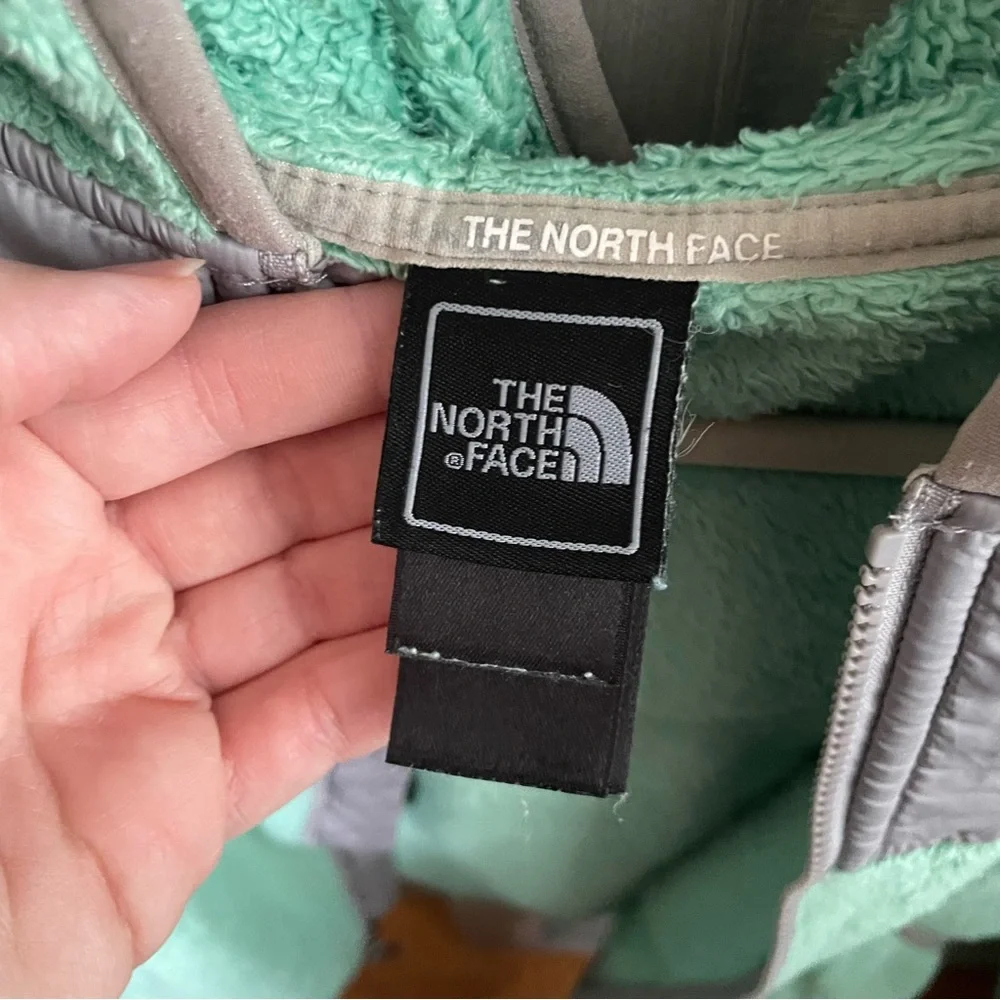 The north face aqua mint gray fuzzy jacket zip up hood‎ size Large 14/16